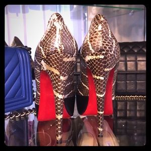 Christian Louboutin Maggie Python Pumps Size 40